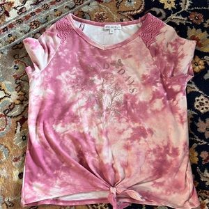 Love Glam Girl Byrona Tie Front Tee size Large (10-12)